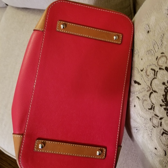 Dooney & Bourke - Picture 3 of 4